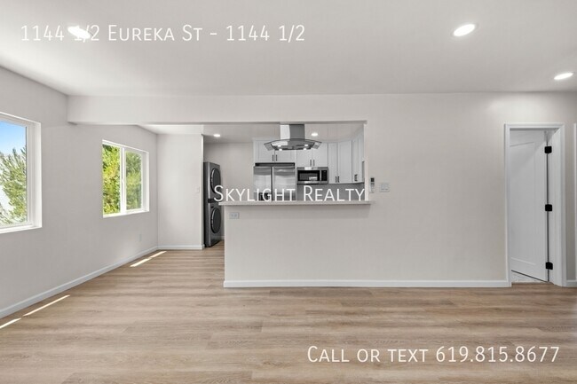 Building Photo - 1144 Eureka St