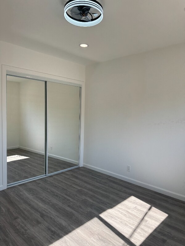 Building Photo - 15029 Burbank Blvd