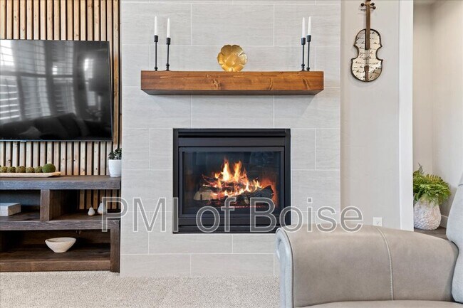 Building Photo - 10238 Hazy Gln Dr