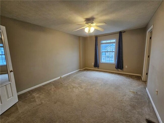 Building Photo - 518 Ten Point Ln