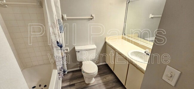Building Photo - 604 Kenwick Cir