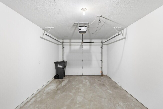 Building Photo - 4404 W Jeana Ct