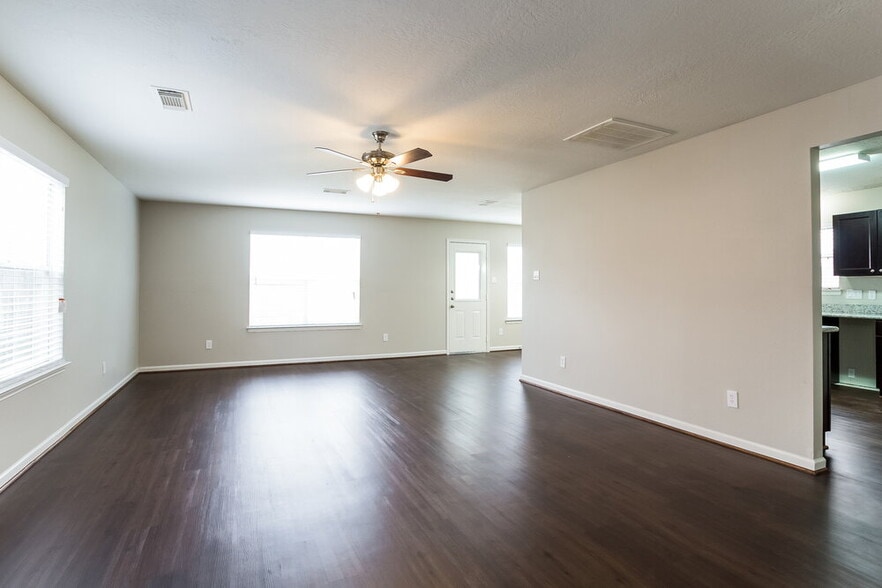 Building Photo - 21831 Westfield Ridge Dr