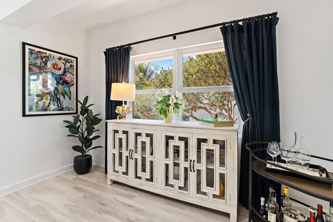 Building Photo - 4161 S US Hwy 1