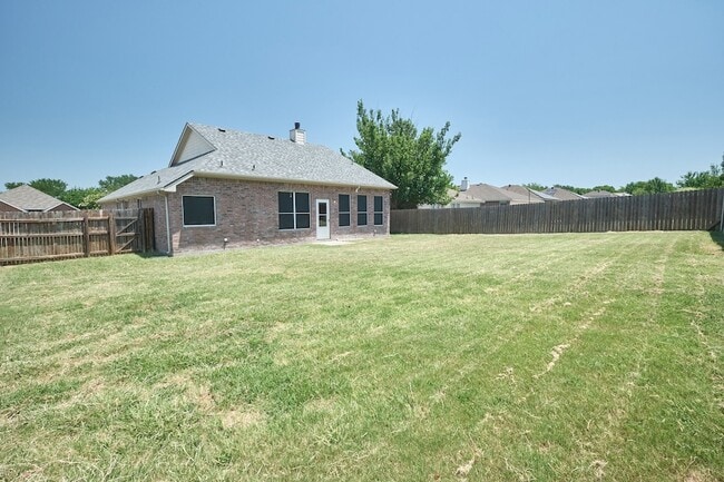 Building Photo - 501 Harvard Dr