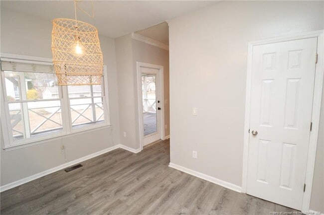 Building Photo - 2704 Thurrock Dr