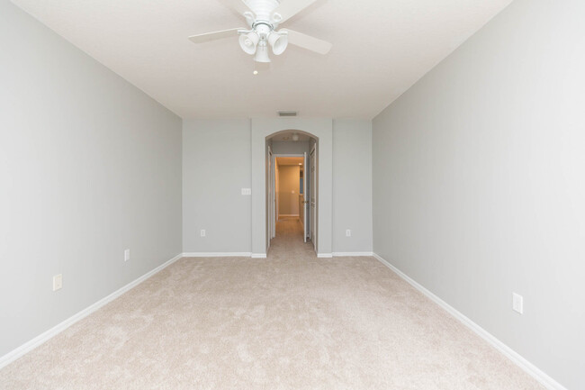 Building Photo - 18135 Nassau Point Dr