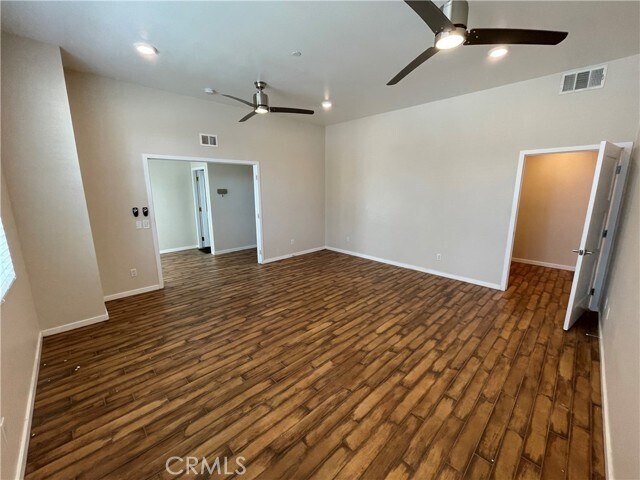 Building Photo - 501 W Maple Ave
