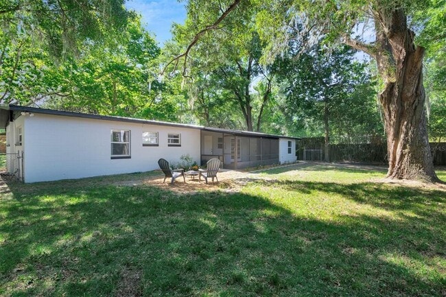 Building Photo - 600 NW 36th Dr