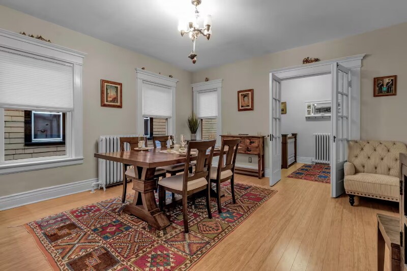 Building Photo - 61 St James Pl