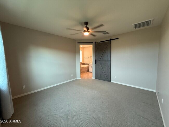 Building Photo - 9458 Thatcher Ave