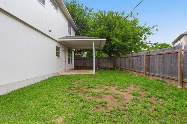 Building Photo - 3901 Whitey Ford Way