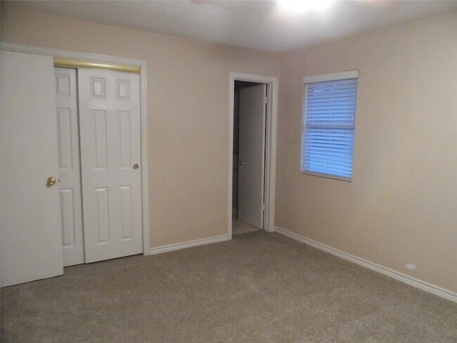 Building Photo - 2283 McCaleb Rd