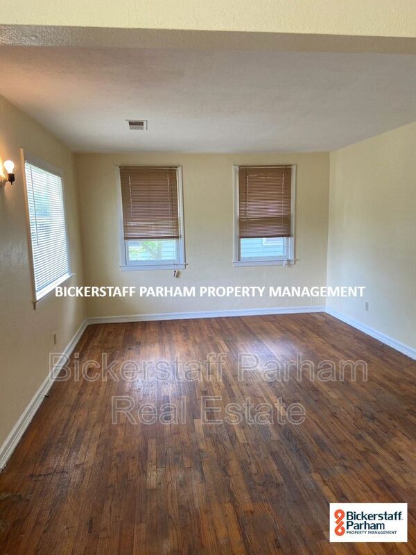 Building Photo - 3053 Blan St