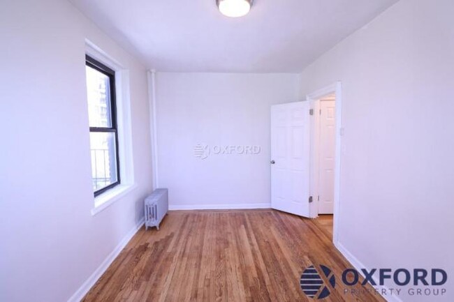 Building Photo - 1 bedroom in Queens NY 11354