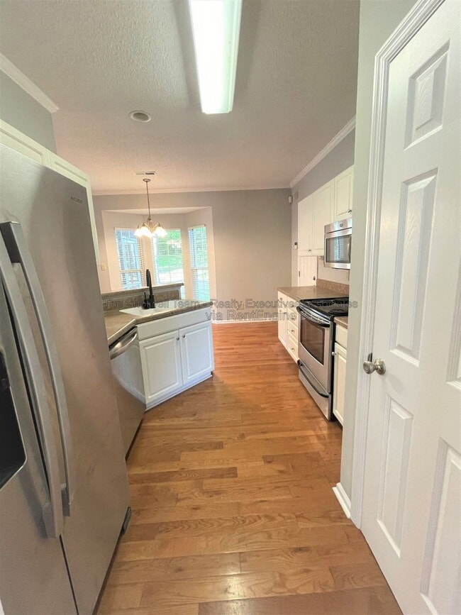 Building Photo - 6501 Ridge Run Dr