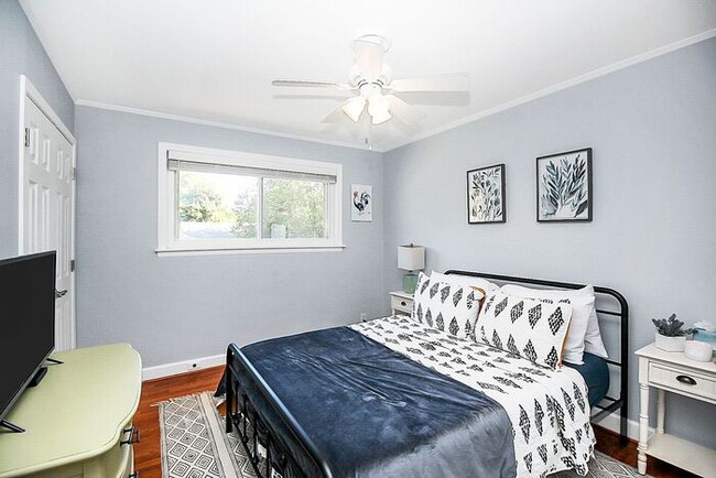 Building Photo - Charming 3BD/2BA Ranch in Selwyn Park!