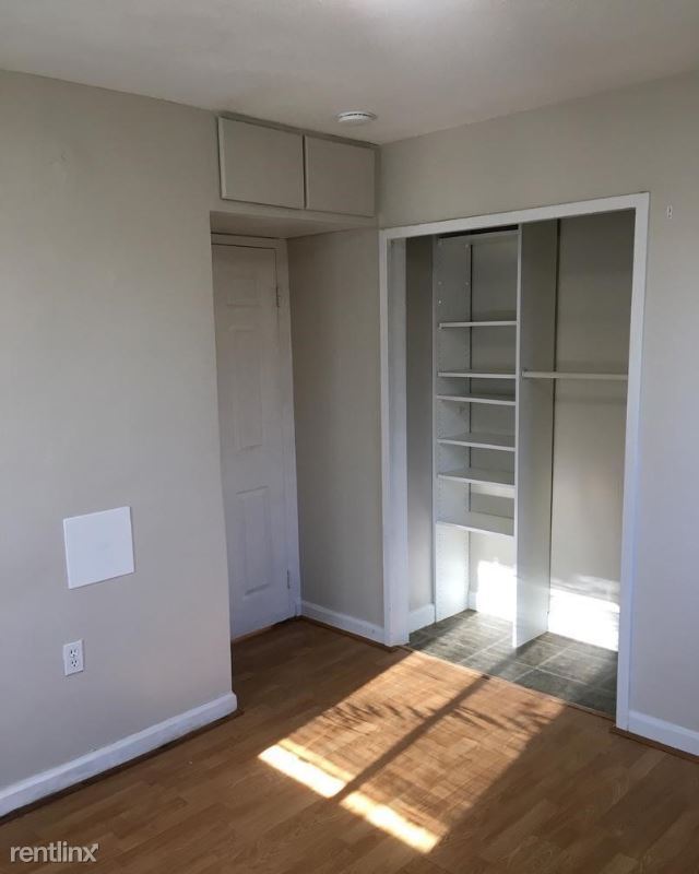 Building Photo - 6 Galveston St SW