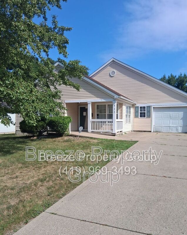 Primary Photo - 928 Ridge Ave