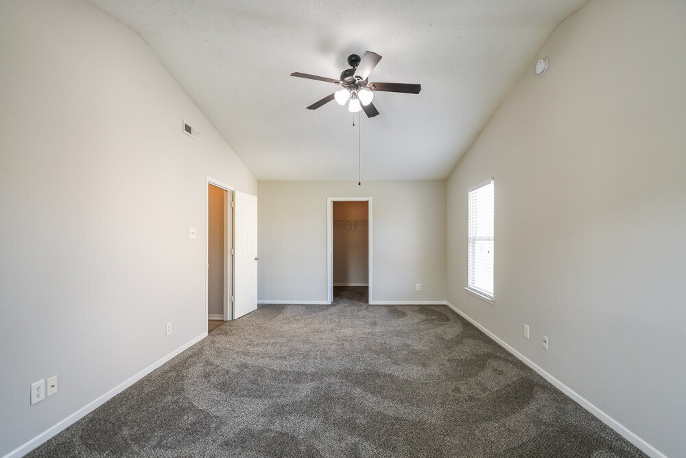 Building Photo - 10916 Firefly Ct