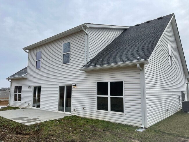 Building Photo - 1856-1858 Blackwell Road Duplex