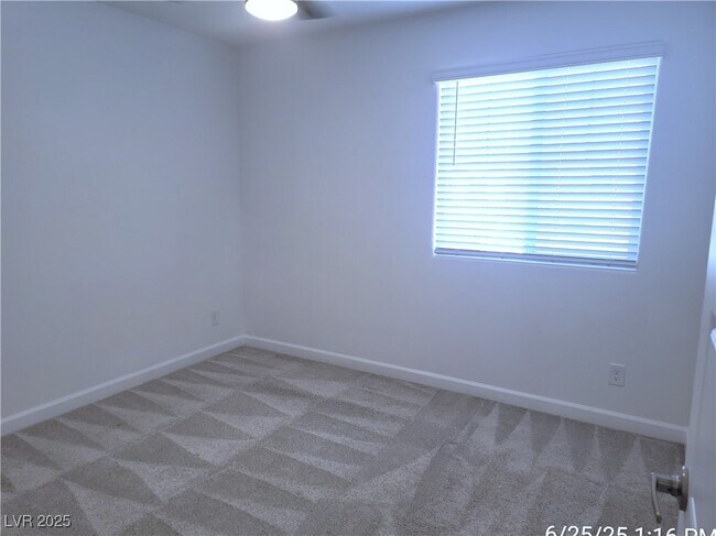 Building Photo - 338 Brockbank Pl