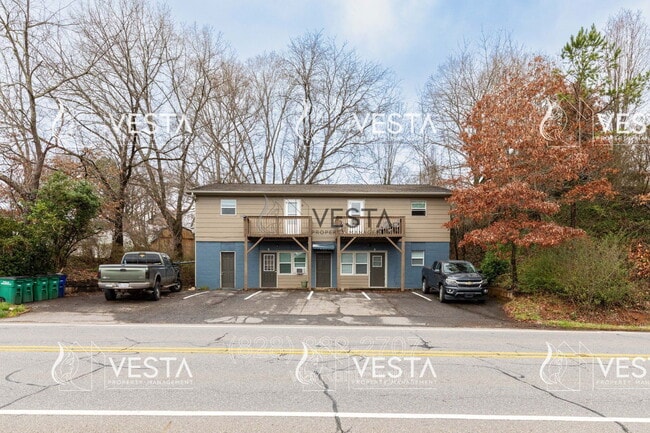 Building Photo - 130 Reems Creek Rd