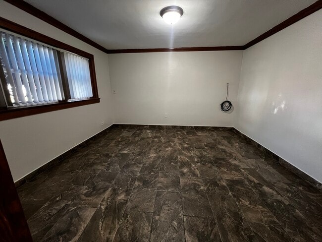 Building Photo - 1824 S 55th Ct