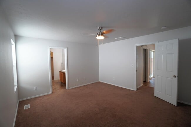 Building Photo - 163 W Lava Falls Dr