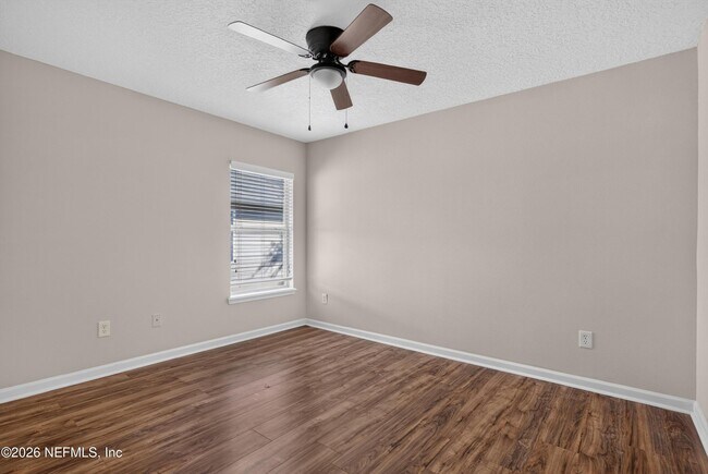 Building Photo - 7047 Deer Lodge Cir
