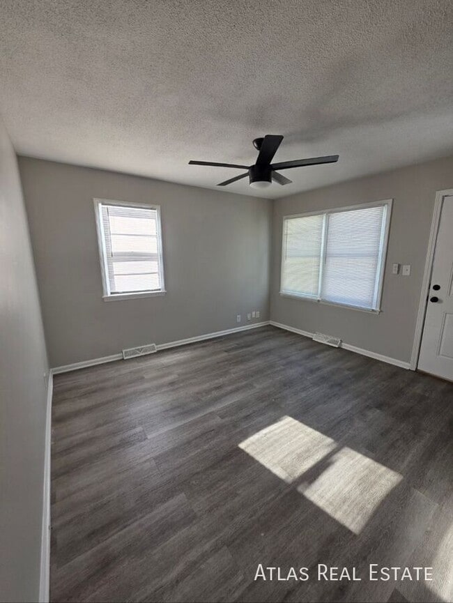 Building Photo - 2841 N 64 St