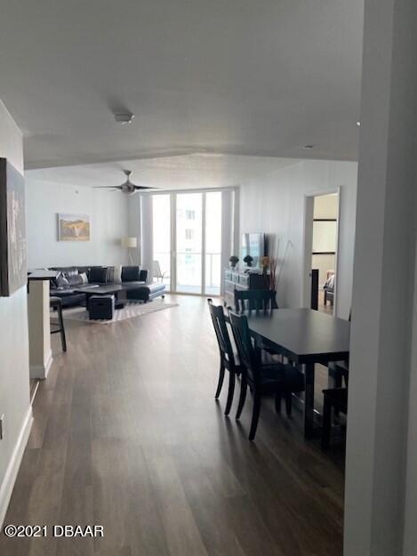 Building Photo - 231 Riverside Dr