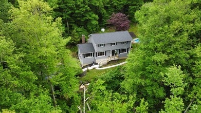 Building Photo - 8 Glenview Dr