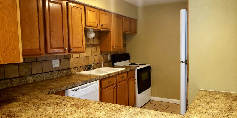 Building Photo - 620 S 4th Ave