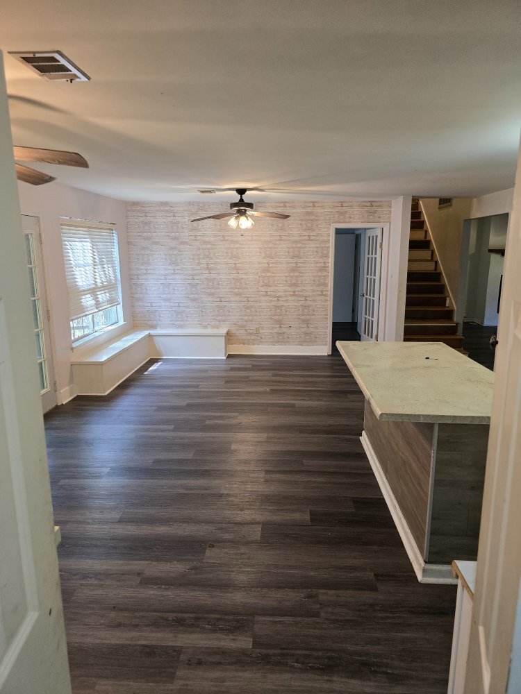 Building Photo - 23 Vantage Dr