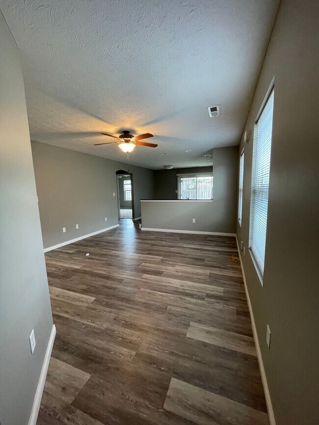 Building Photo - Two Bedroom Single Family Home