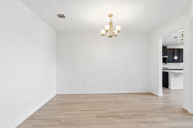 Building Photo - 7220 Poulain Dr
