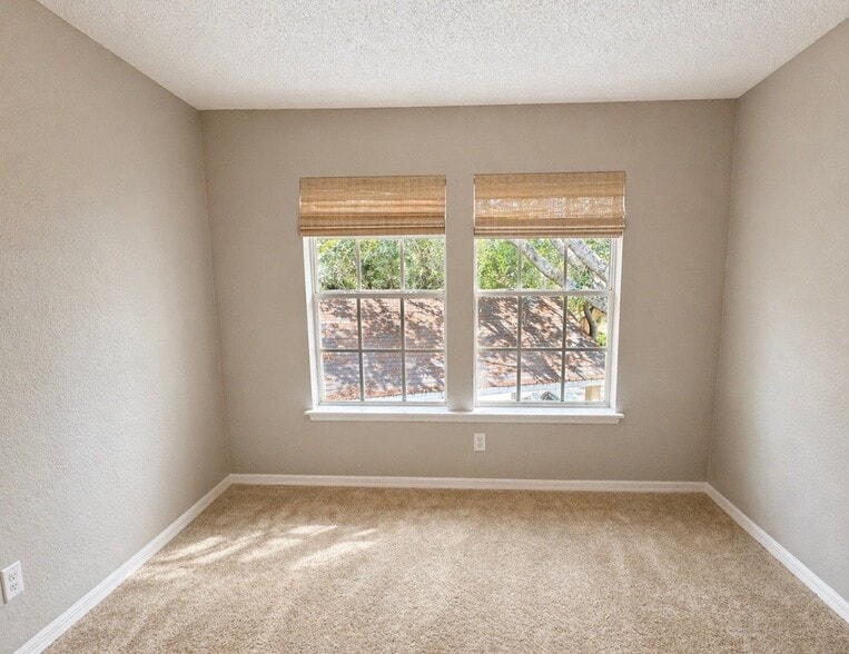Building Photo - 3266 Haviland Ct