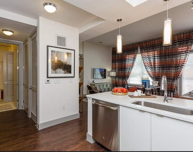 Building Photo - 7128 Libby Rd