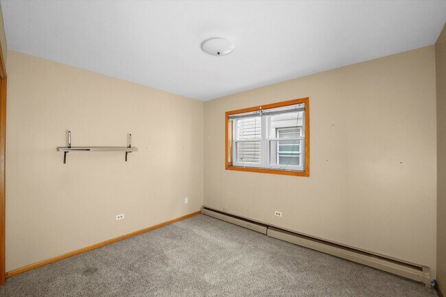 Building Photo - 6212 S Major Ave