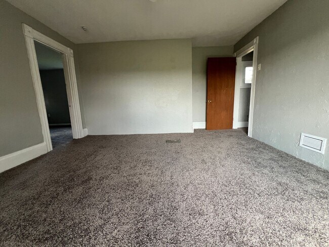 Building Photo - 3BR Retreat Minutes from The Waterfront Shopping & Dining