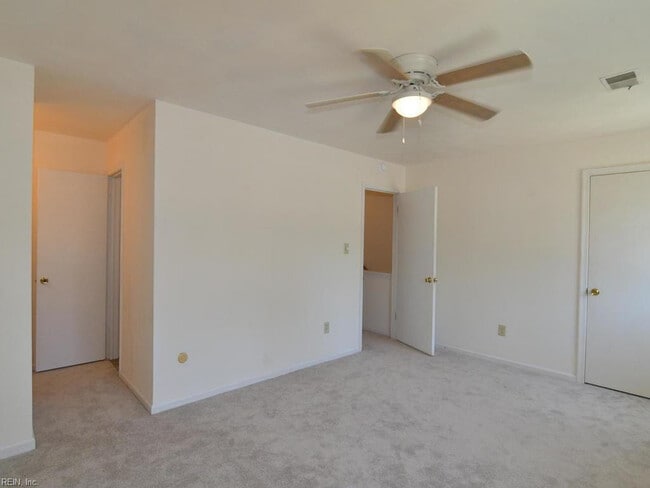 Building Photo - HILLTOP AREA FOR RENT!