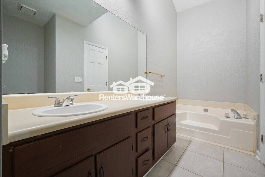 Building Photo - 1822 Cumberland Valley Pl SE