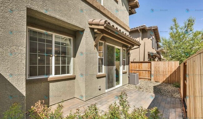 Building Photo - 1815 Dark Horse Rd