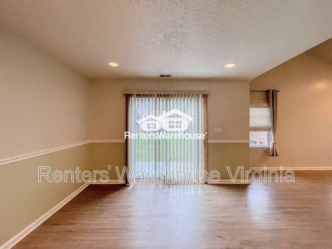 Building Photo - 1305 Quail Creek Hollow