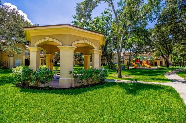 Building Photo - 821 Grand Regency Pointe