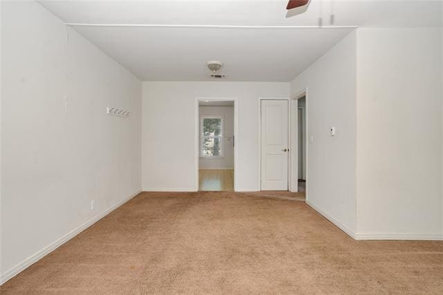 Building Photo - 5832 Locke Ave