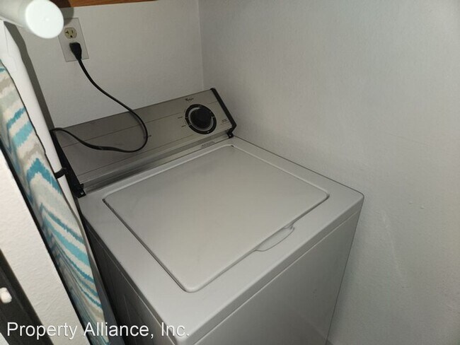 Building Photo - 1 br, 1 bath House - 6831 N. 2200 W. #12-A