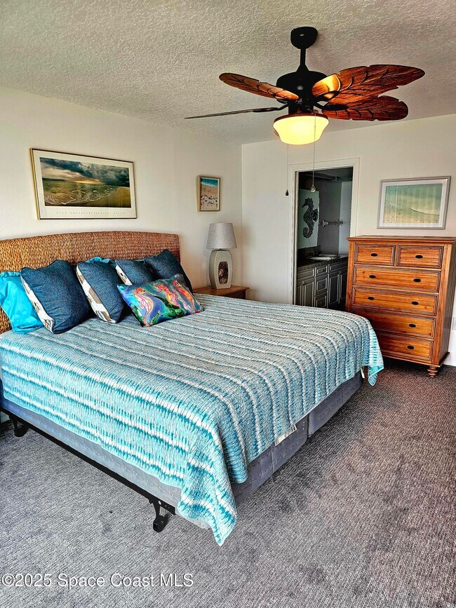Building Photo - 1095 Jimmy Buffett Mem Hwy