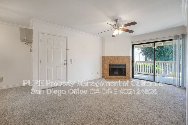 Building Photo - 9909 Azuaga St